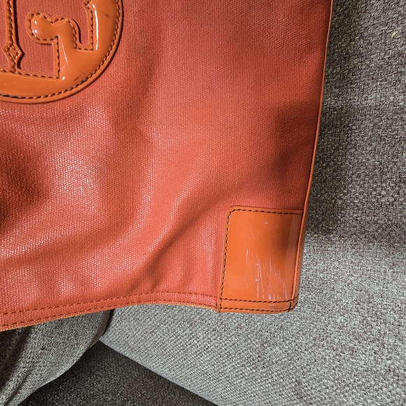 Tory Burch Orange Tote with Embossed Logo - Picture 5 of 8